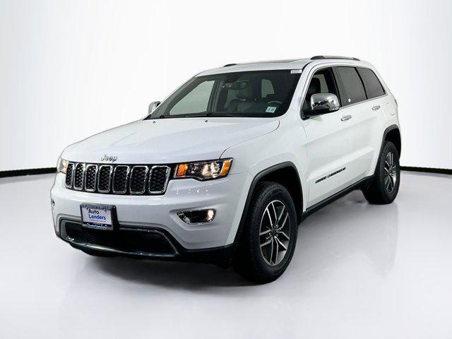 Photo of 2022 Bright White Clearcoat Jeep Grand Cherokee