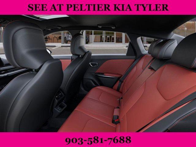 Photo of 2025 Snow White Pearl Kia K4