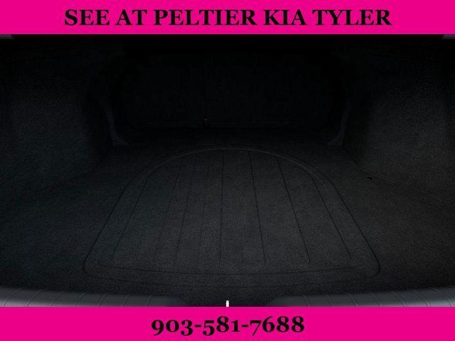 Photo of 2025 Snow White Pearl Kia K4