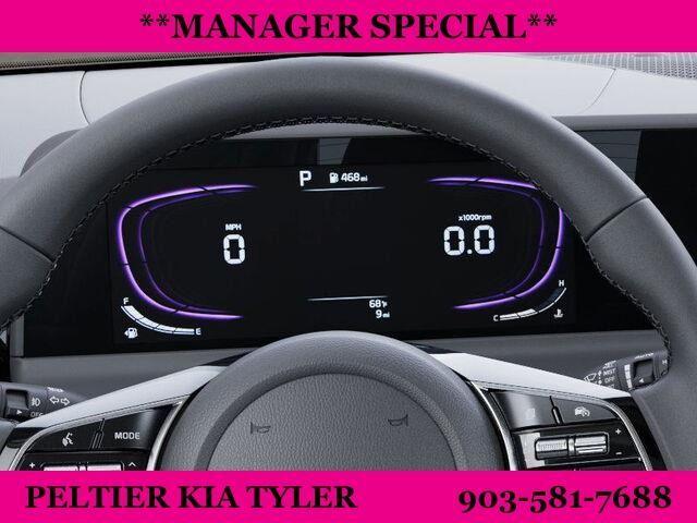 Photo of 2025 Steel Gray Kia Seltos