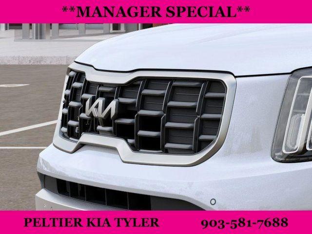 Photo of 2025 Glacial White Pearl Kia Telluride