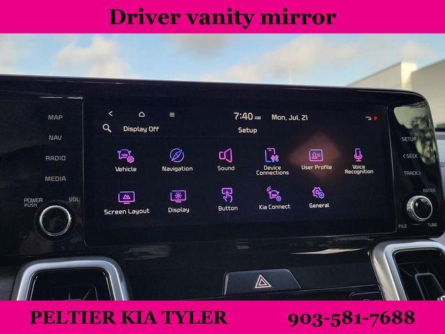 Photo of 2022 Glacial White Pearl Kia Sorento