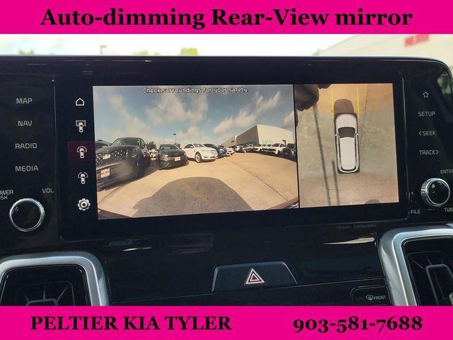 Photo of 2022 Glacial White Pearl Kia Sorento