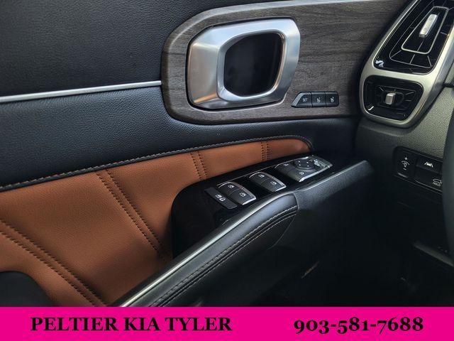 Photo of 2022 Glacial White Pearl Kia Sorento