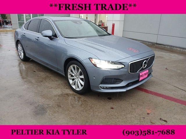 2017 Volvo S90