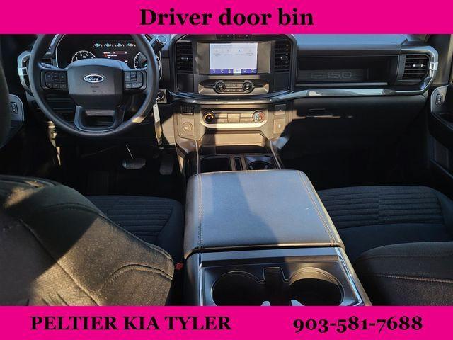 Photo of 2022 Oxford White Ford F-150