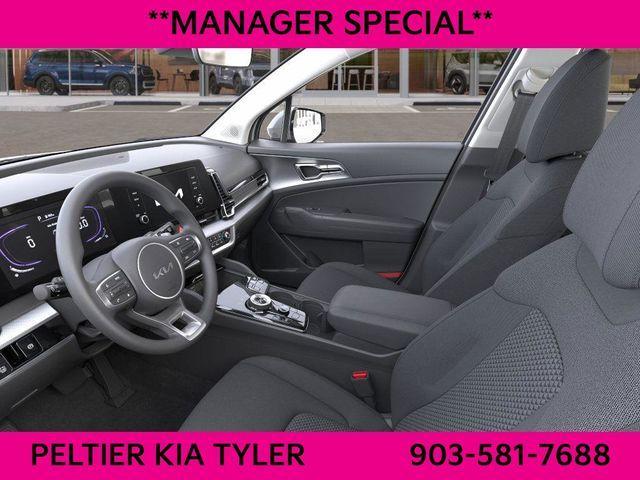 Photo of 2025 Snow White Pearl Kia Sportage Hybrid