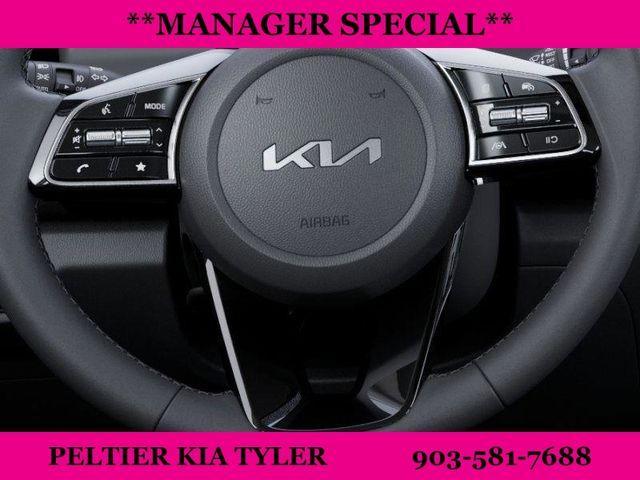 Photo of 2025 Steel Gray Kia Seltos