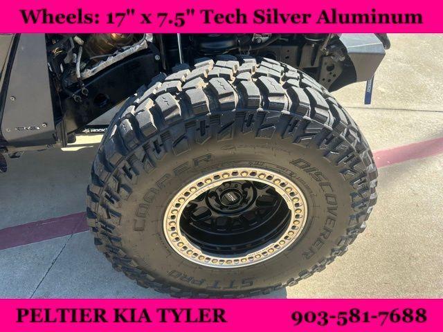 Photo of 2020 Black Clearcoat Jeep Wrangler Unlimited