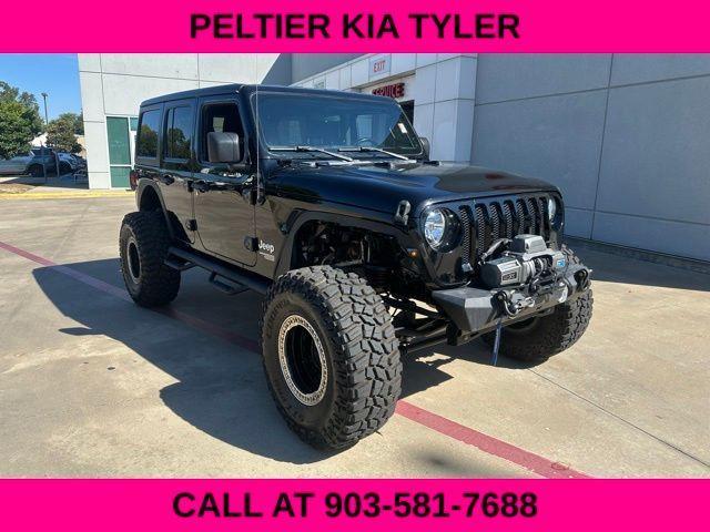 Photo of 2020 Black Clearcoat Jeep Wrangler Unlimited