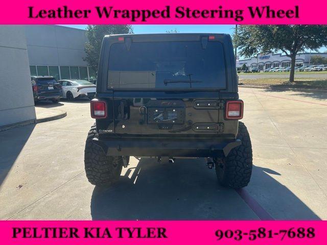 Photo of 2020 Black Clearcoat Jeep Wrangler Unlimited