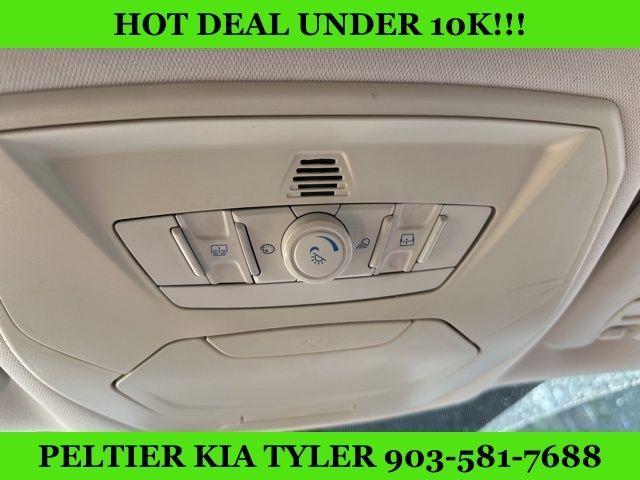 Photo of 2014 White Platinum Tri-Coat Ford Escape