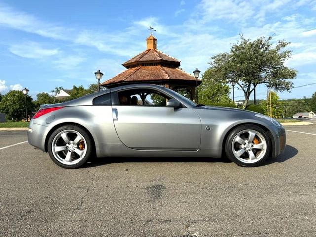 Photo of 2006 Gray Nissan 350Z
