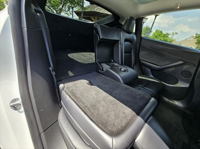 Photo of 2020 Pure White Tesla Model Y