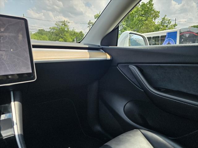 Photo of 2020 Pure White Tesla Model Y