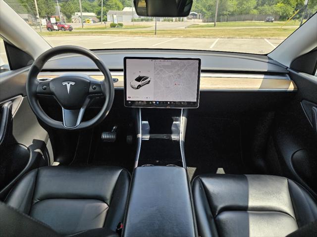 Photo of 2020 Pure White Tesla Model Y