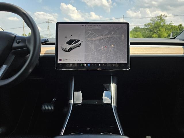 Photo of 2020 Pure White Tesla Model Y