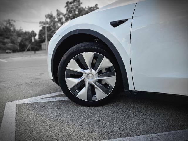 Photo of 2020 Pure White Tesla Model Y