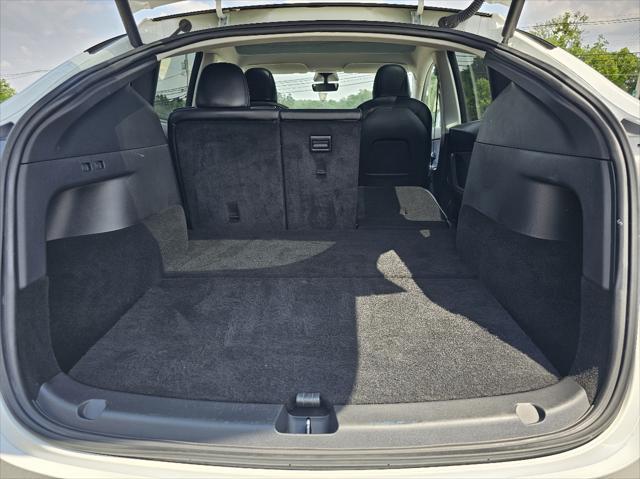Photo of 2020 Pure White Tesla Model Y