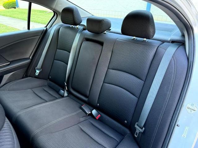Photo of 2014 Alabaster Silver Metallic Honda Accord