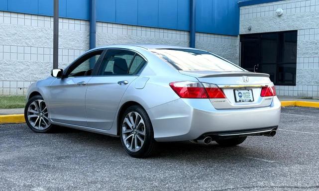 Photo of 2014 Alabaster Silver Metallic Honda Accord