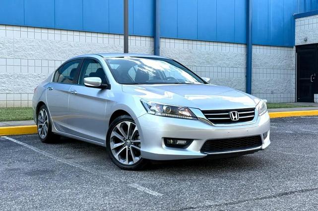 Photo of 2014 Alabaster Silver Metallic Honda Accord