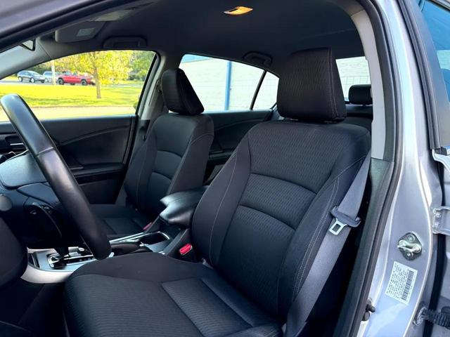 Photo of 2014 Alabaster Silver Metallic Honda Accord