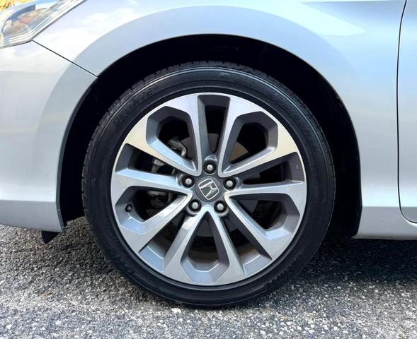Photo of 2014 Alabaster Silver Metallic Honda Accord