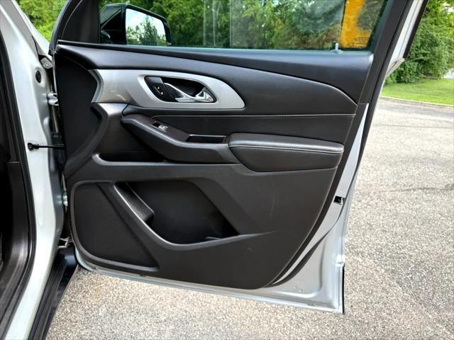 Photo of 2020 Satin Steel Metallic Chevrolet Traverse
