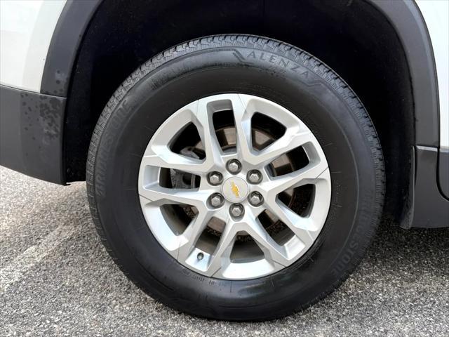 Photo of 2020 Satin Steel Metallic Chevrolet Traverse