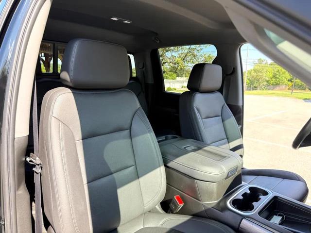 Photo of 2022 Black Chevrolet Silverado 2500