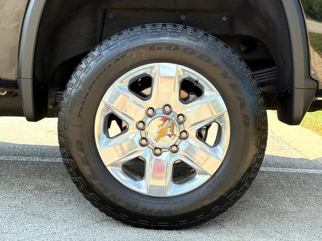 Photo of 2022 Black Chevrolet Silverado 2500