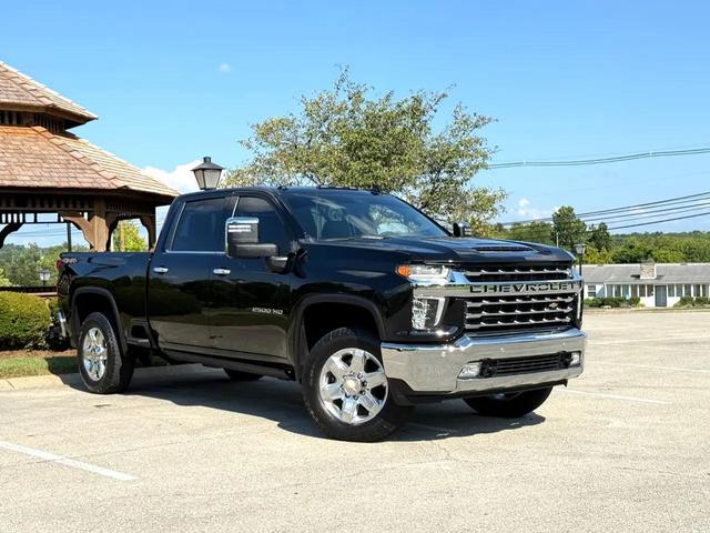 Photo of 2022 Black Chevrolet Silverado 2500