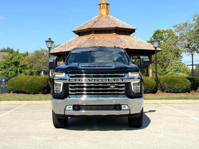 Photo of 2022 Black Chevrolet Silverado 2500
