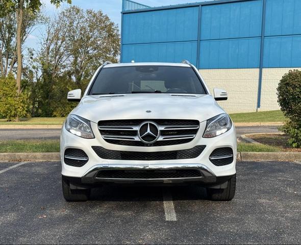 Photo of 2018 White Mercedes-Benz GLE 350