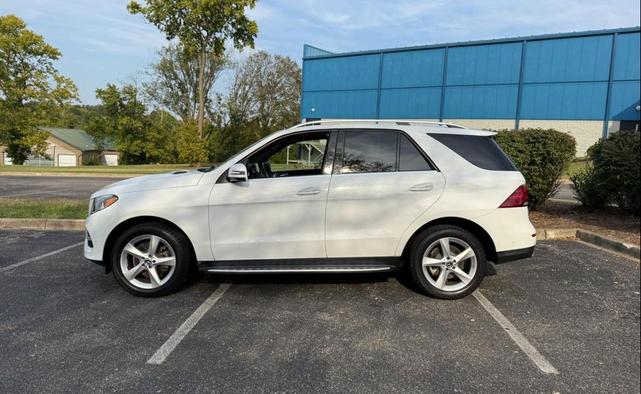 Photo of 2018 White Mercedes-Benz GLE 350