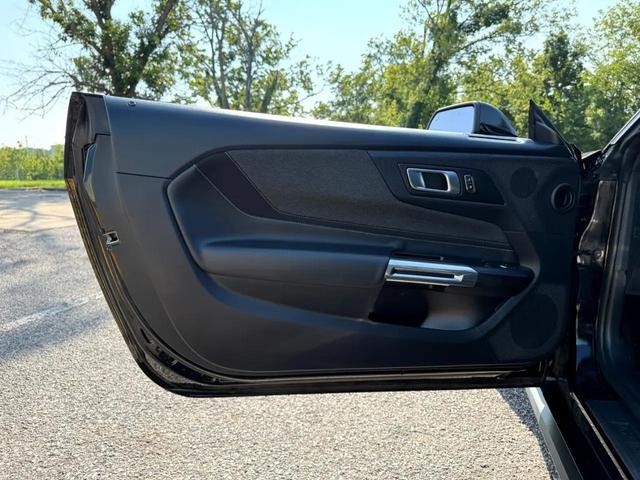Photo of 2024 Shadow Black Ford Mustang