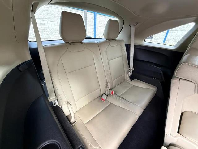 Photo of 2019 Performance Red Pearl Acura MDX