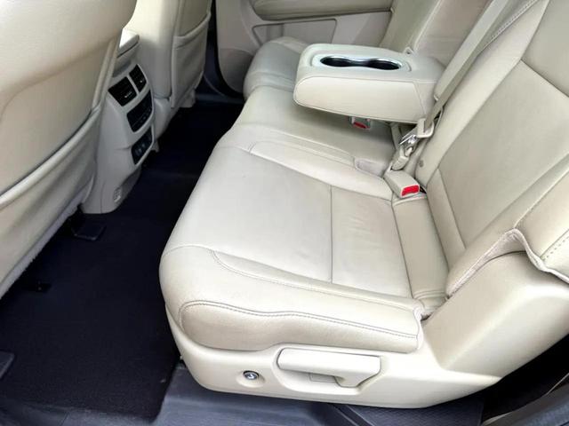 Photo of 2019 Performance Red Pearl Acura MDX
