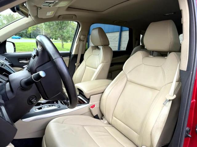 Photo of 2019 Performance Red Pearl Acura MDX