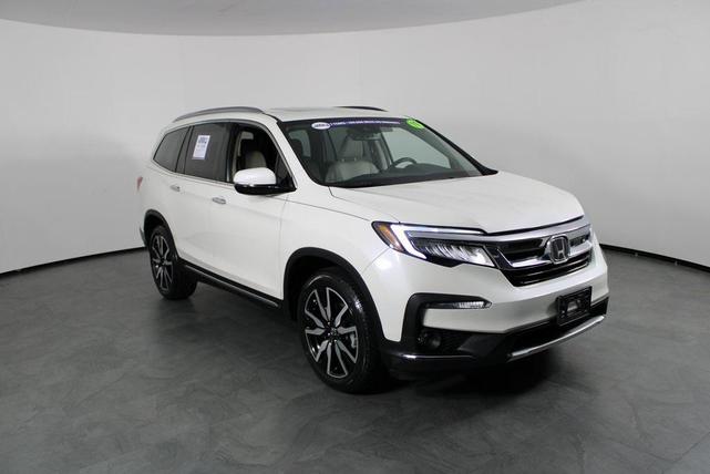 Photo of 2019 White Diamond Pearl Honda Pilot