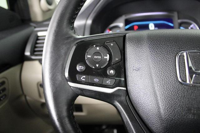 Photo of 2019 White Diamond Pearl Honda Pilot