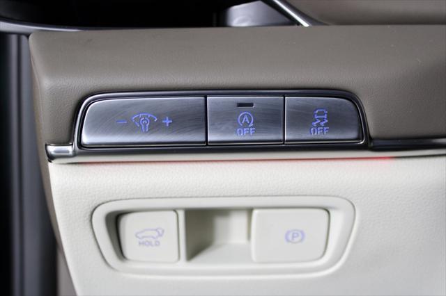 Photo of 2023 Cardiff Green Genesis GV80