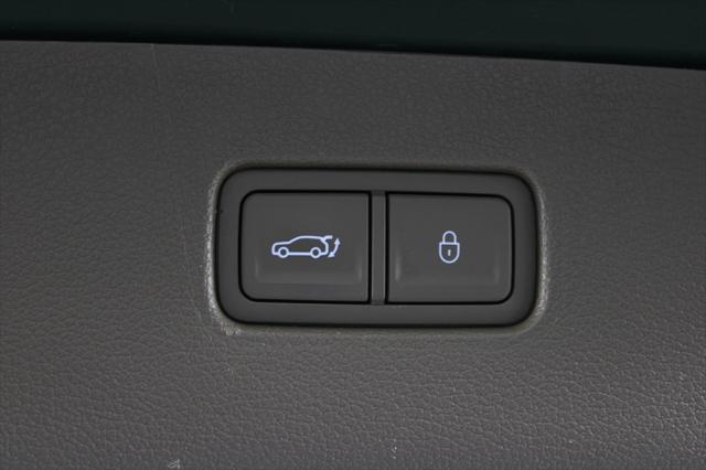 Photo of 2023 Cardiff Green Genesis GV80