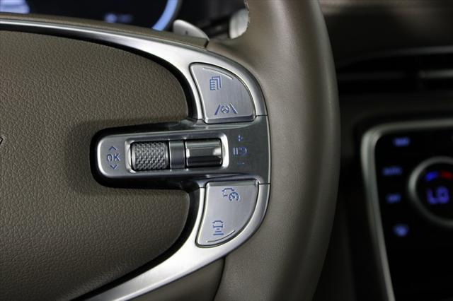 Photo of 2023 Cardiff Green Genesis GV80