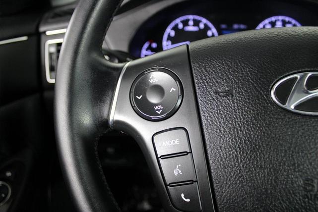 Photo of 2013 Titanium Gray Metallic Hyundai Genesis