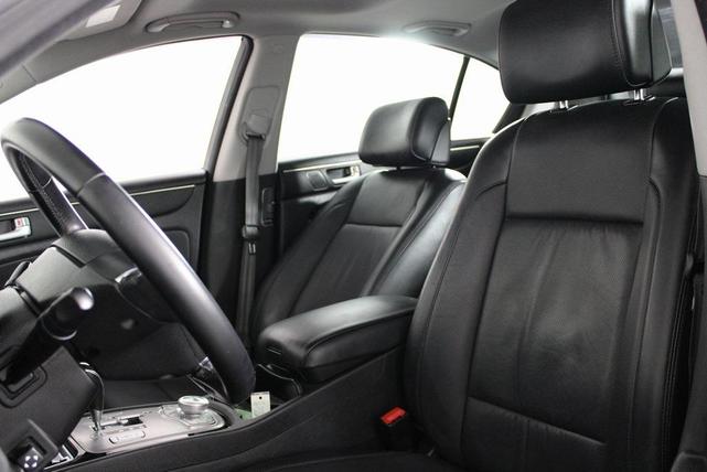 Photo of 2013 Titanium Gray Metallic Hyundai Genesis