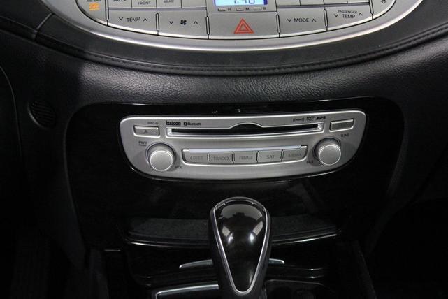 Photo of 2013 Titanium Gray Metallic Hyundai Genesis