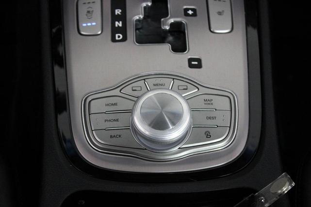 Photo of 2013 Titanium Gray Metallic Hyundai Genesis