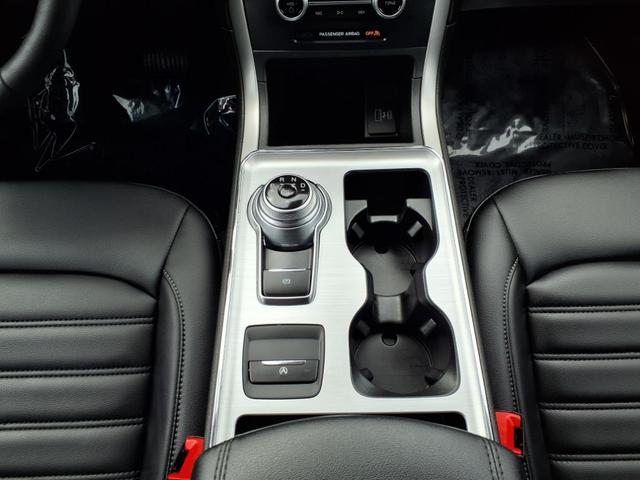 Photo of 2022 Atlas Blue Metallic Ford Edge